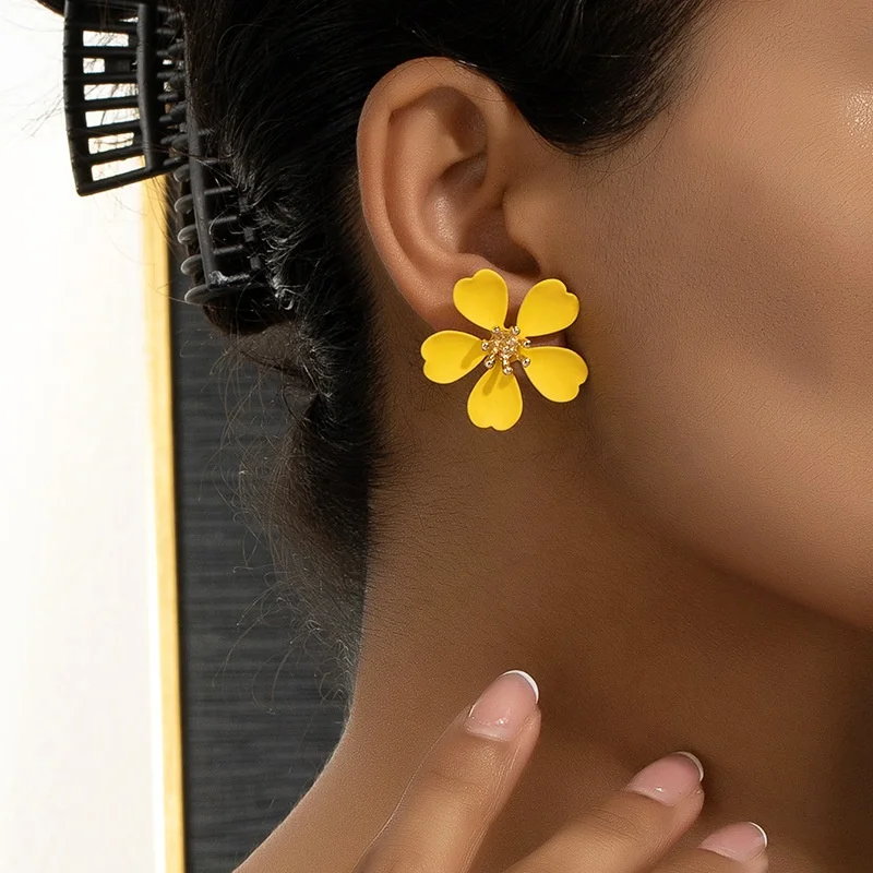 Wholesale Korean Women Dainty Fashion Stud Earrings Vintage Colorful Sakura Flower Earrings