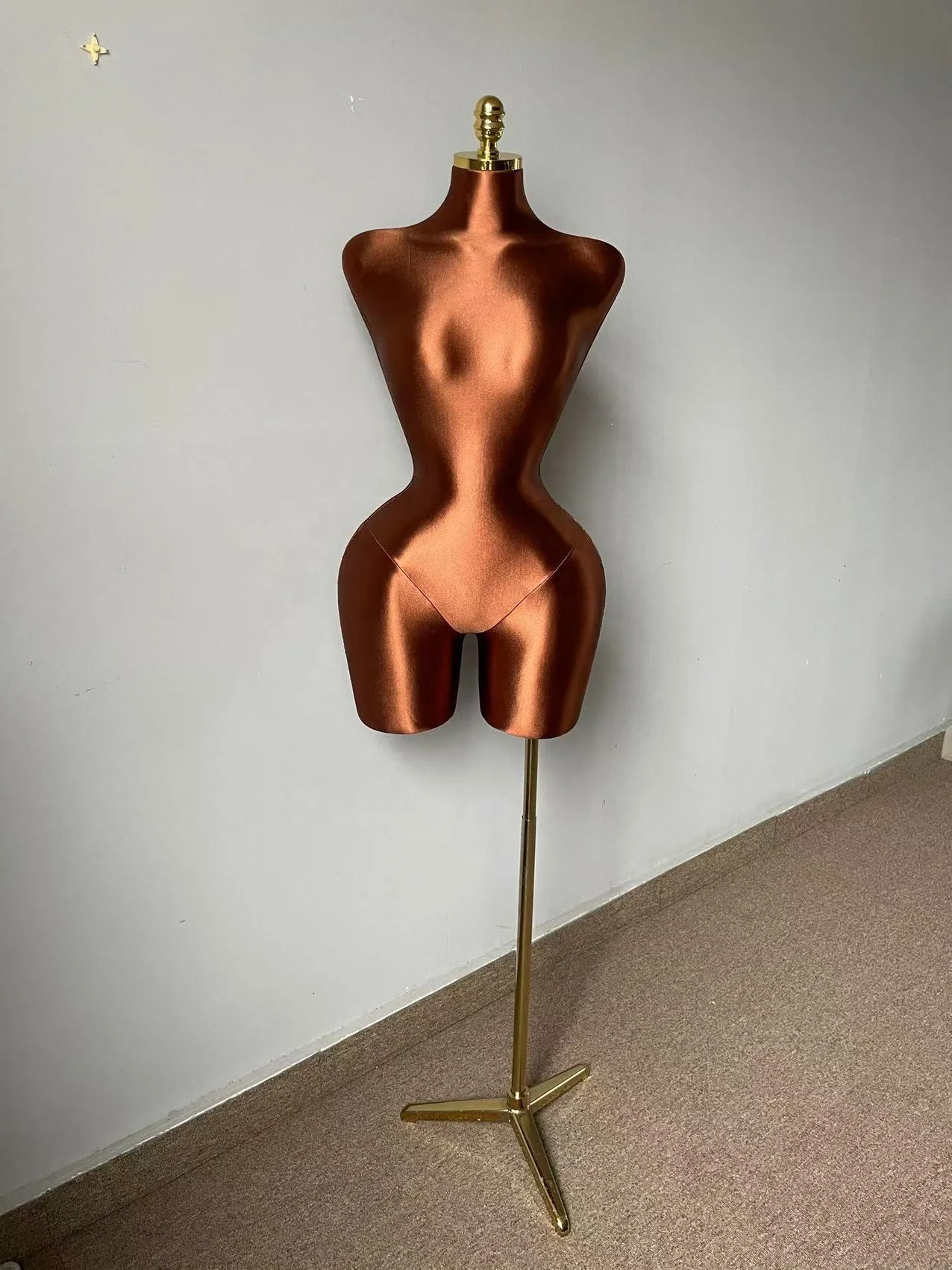 High Quality Curvy Body Female Big Bust Display Mannequin