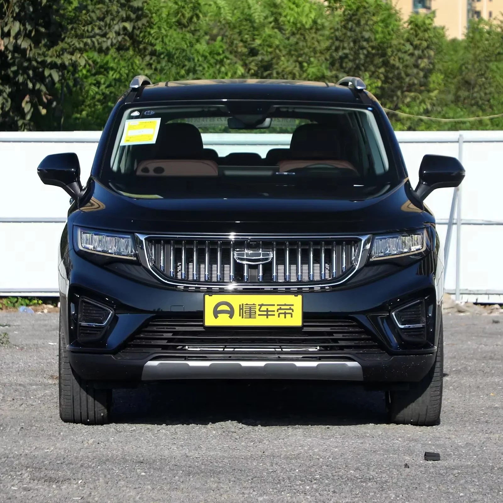 Geely Okavango High-Speed Middle Size SUV 2.0 T Engine 7 Seats Leather Material Euro VI Automatic Gearbox Hot Sale Families