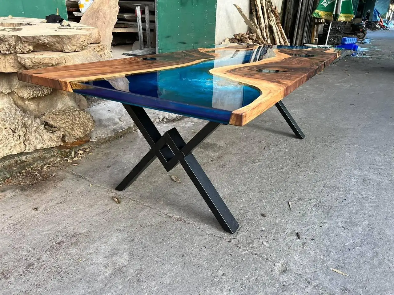 CZ-10 Vietnam High Quality Epoxy Resin Restaurant River Table - Natural Live Edge Solid Saman Wood