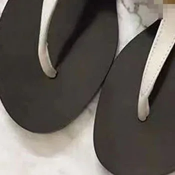 Ins Hot Selling Multicolor Large Size Women Sandals Leather Flat Thong Slides Women Beach Flip Flops Slippers