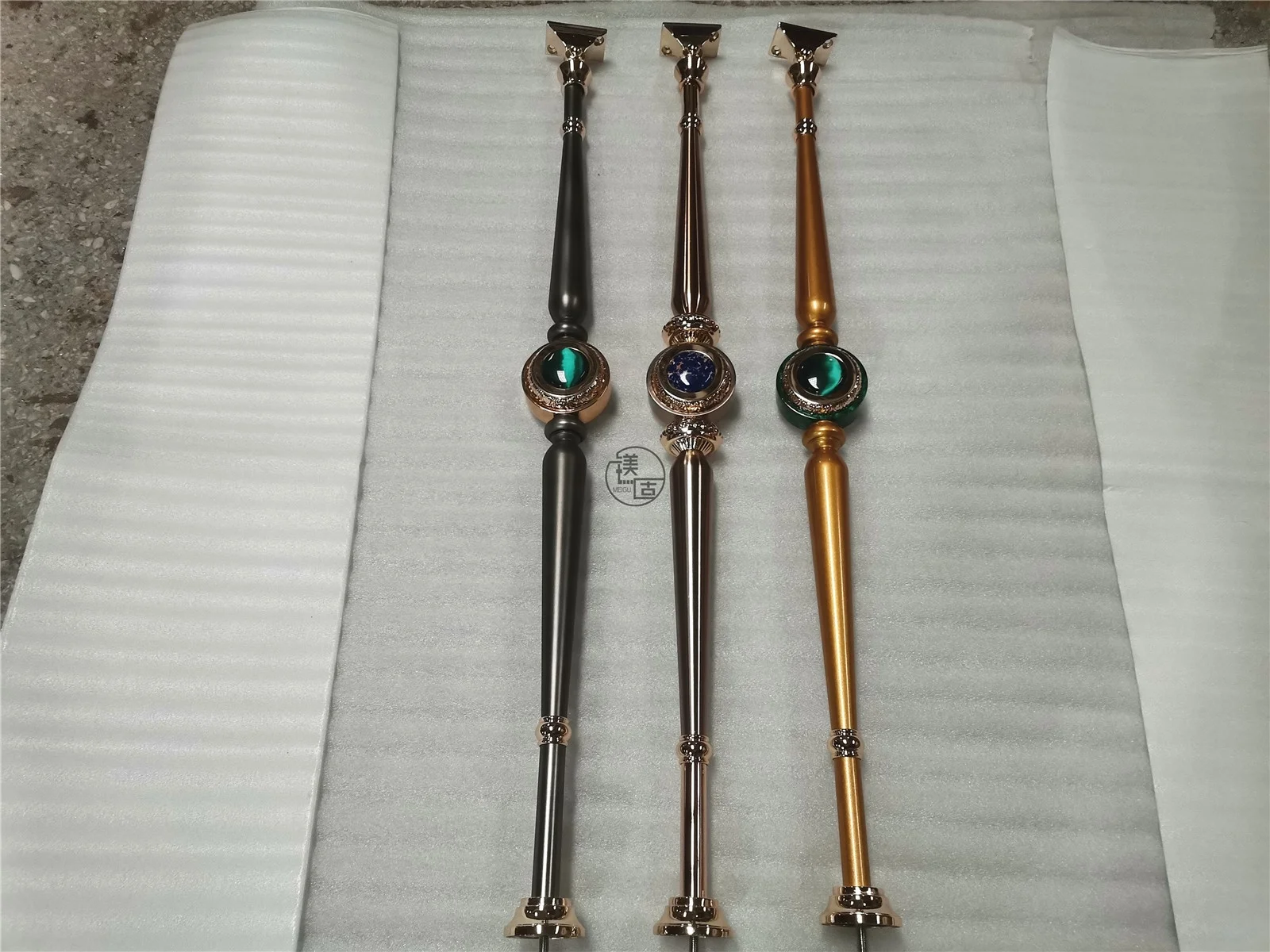 Modern good quality decorative staircase handrail aluminium stair parts