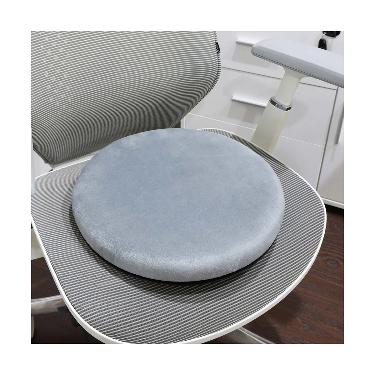 Portable auto swivel rotating car round chair cushion 360 degree auto with a washable cover swivel donut seat cushion