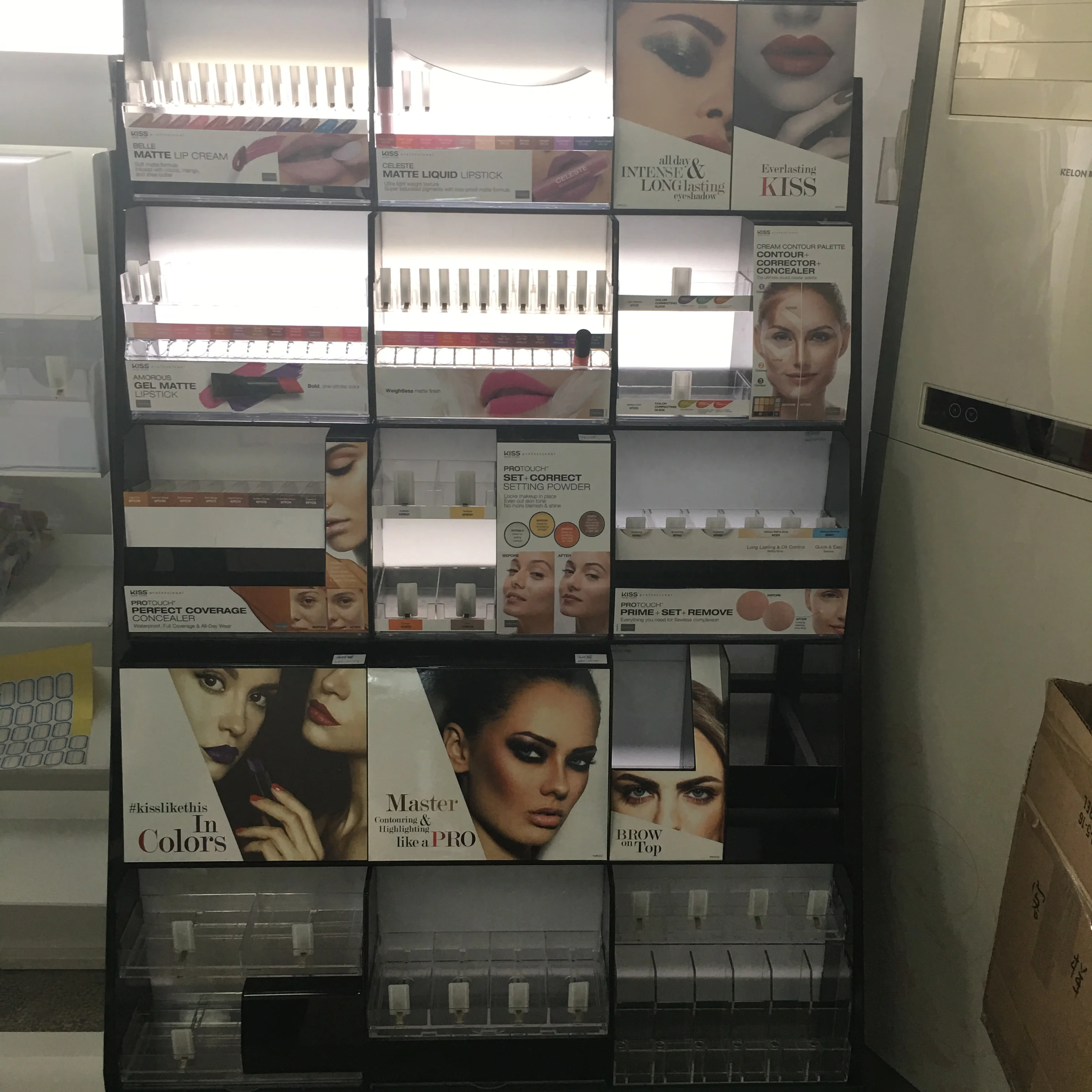 Custom Cosmetic Display Furniture Fixture Cosmetics Shop Decoration Retail Cosmetic Display Shelves Makeup Display RacksShelf