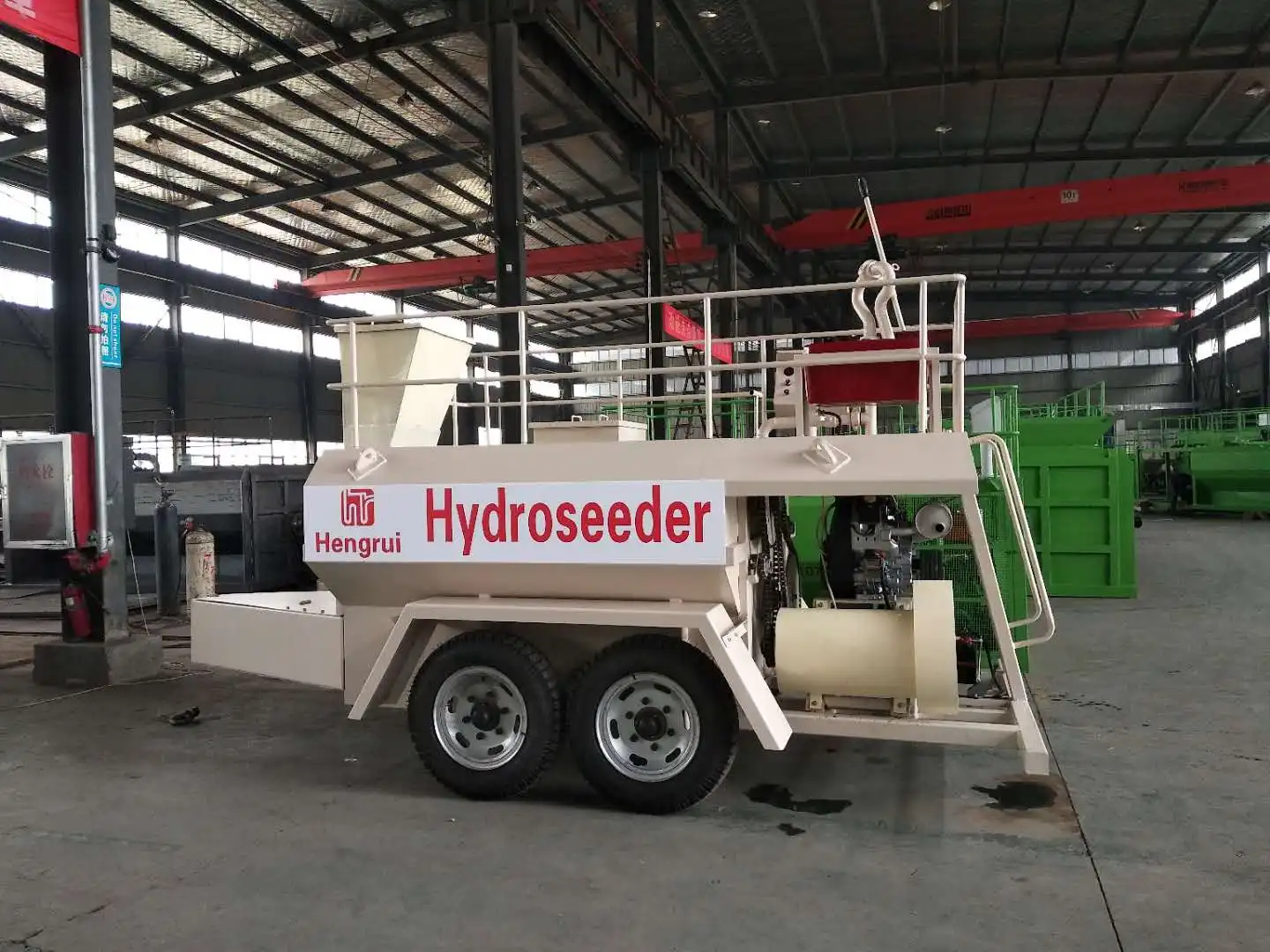 Chinese slope hydroseeding and grass seeds planting machine