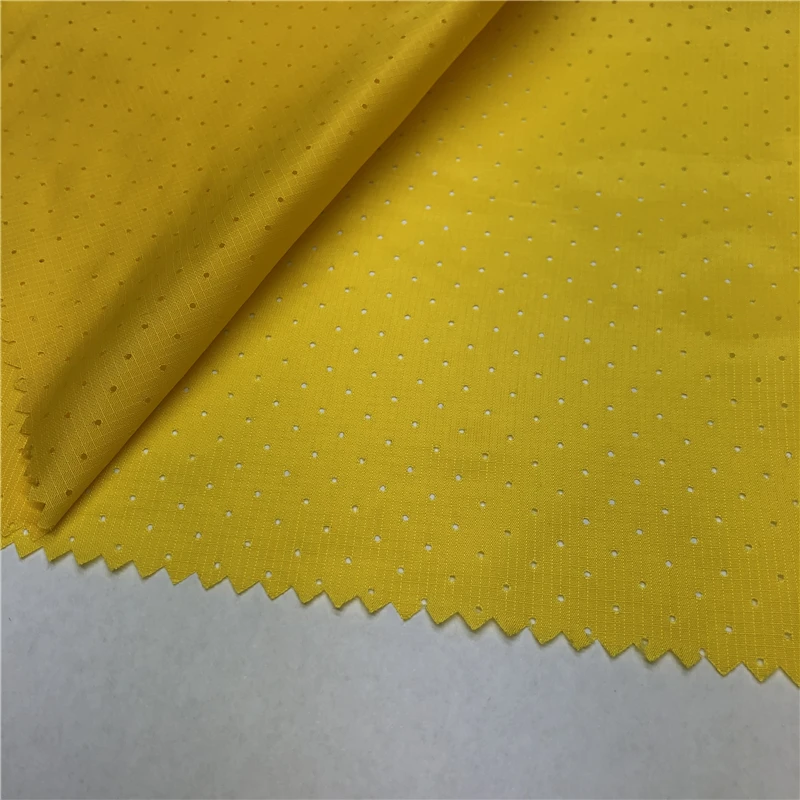 0.15 Plaid and punching hole water resistant 40d ripstop nylon fabric for skin coat