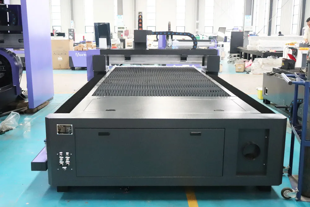 Manufacturer Sheet Metal Cutting Laser Machines 1kw 2kw 3kw Fiber Laser Cutting Machines for Stainless Steel Carbon Steel Mild S
