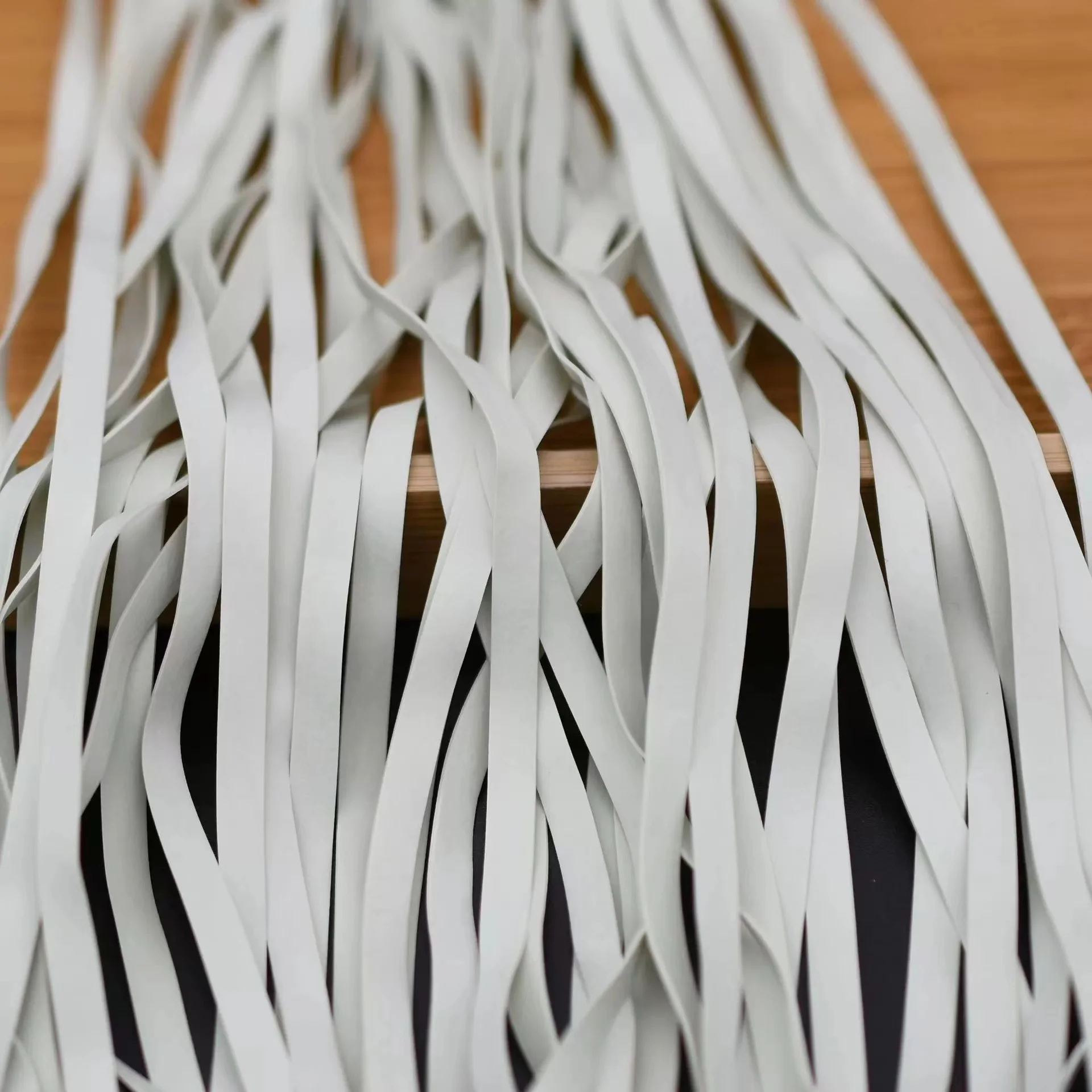 high quality swimwear natural rubber elastic tape flat rubber 6/8/10/12 mm latex tape earloop elastic band