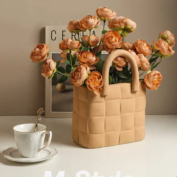 
wholesale nordic flower vase handbag ceramic table flower vase handbag 