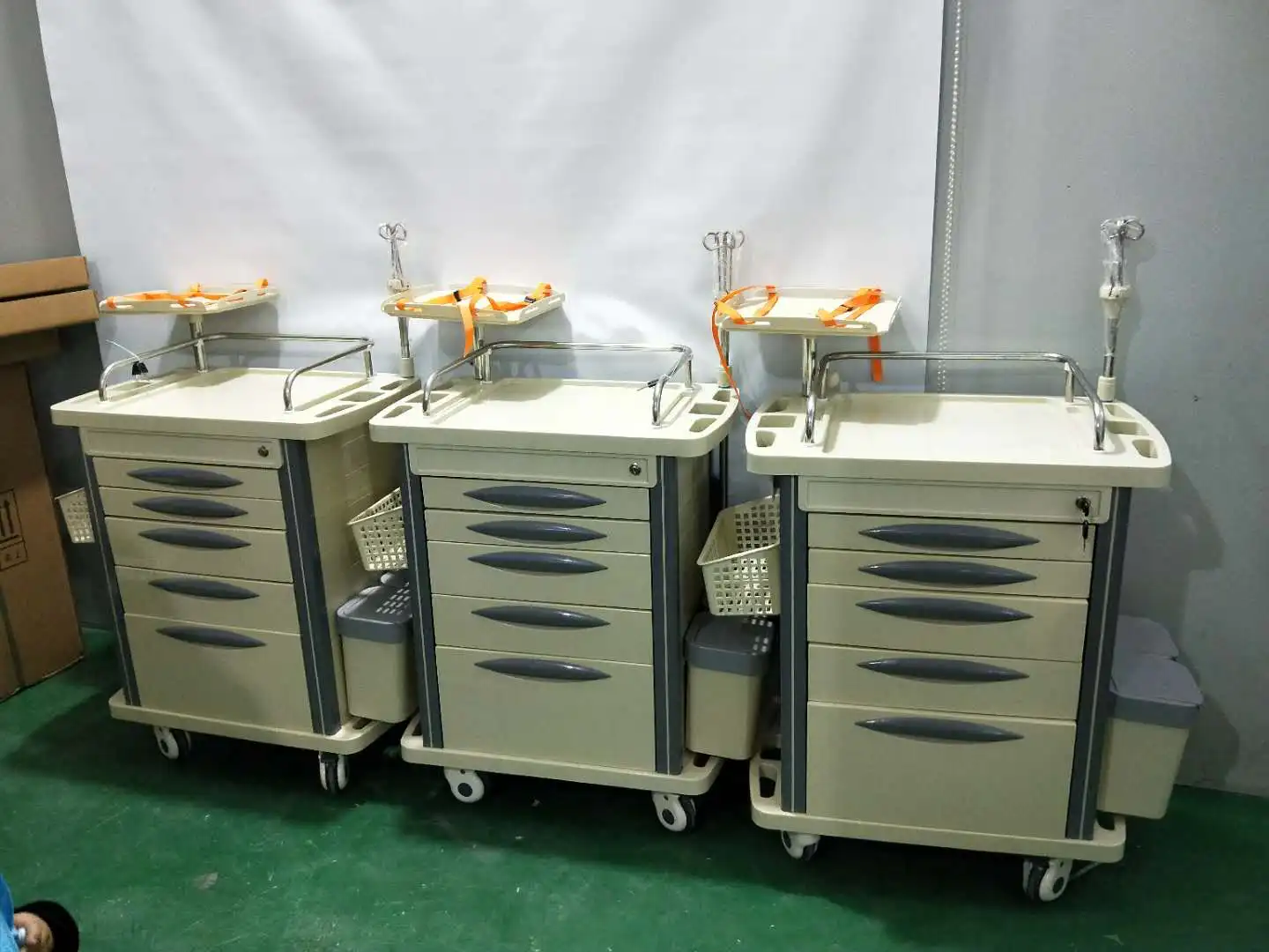 BT-EY003 ABS Medical Crash Trolley Hospital Ward Nursing Emergency Treatment Cart With Drawers For Sale