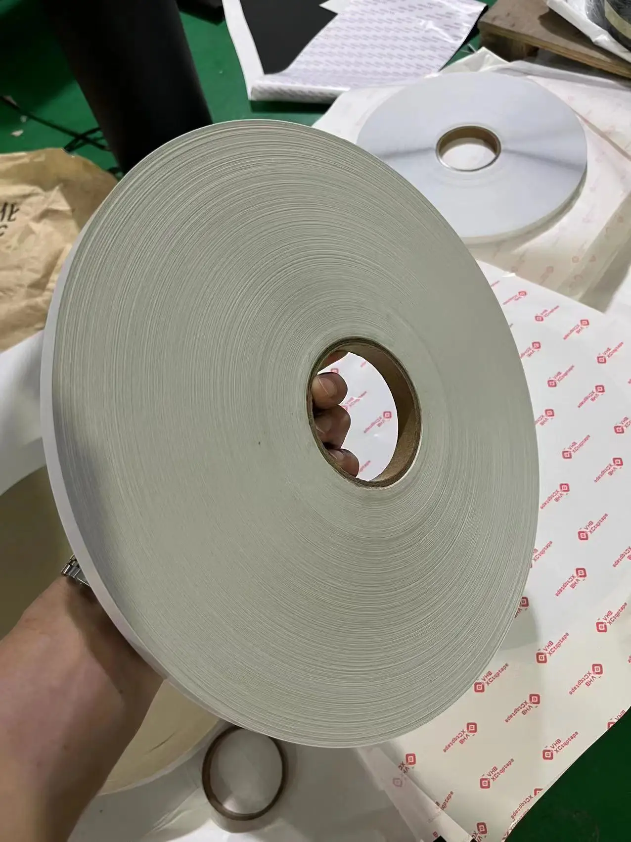 500 meters Double-sided tissue tape solvent double-sided self adhesive paper tape for machine use envelope strip