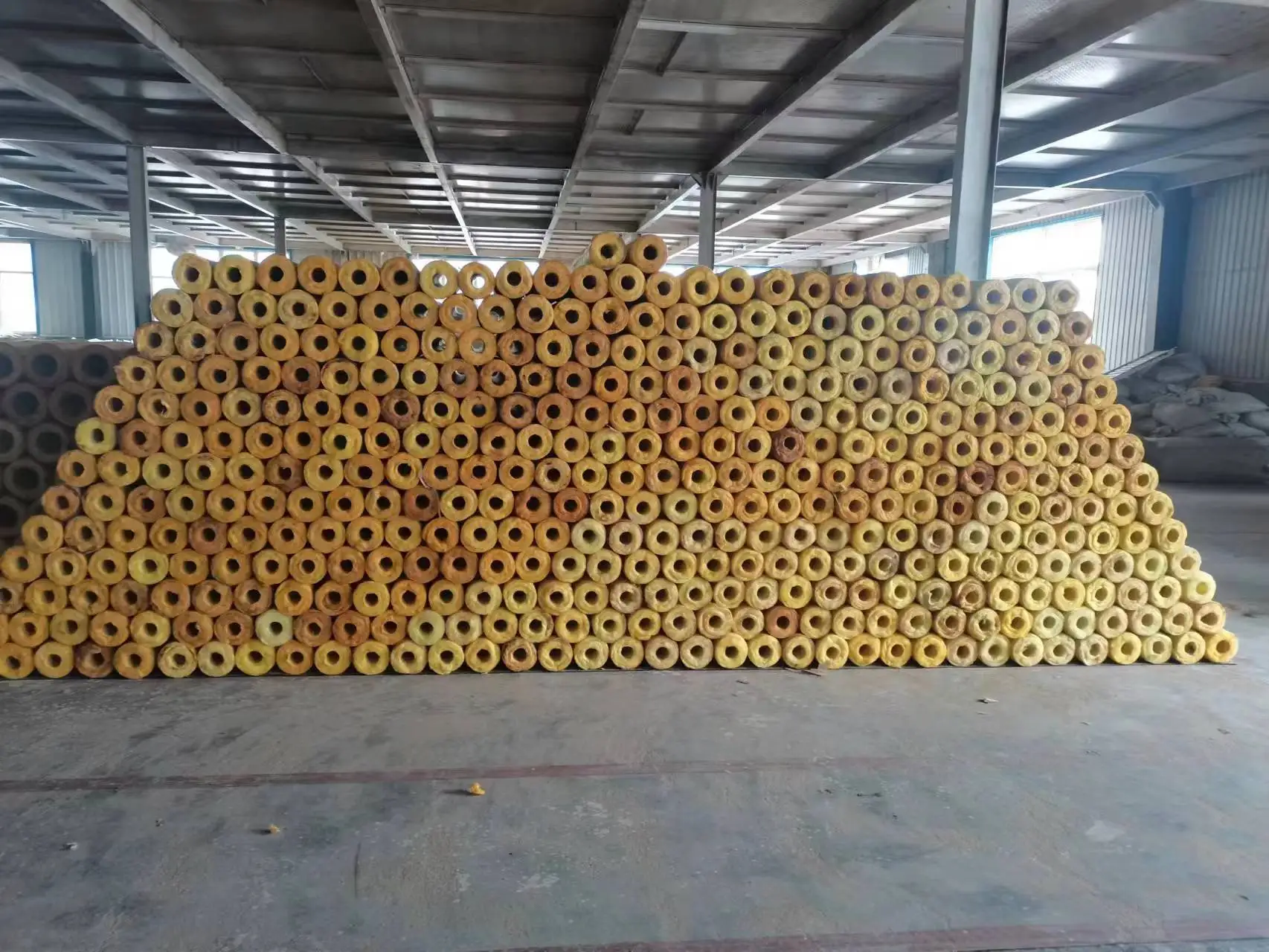 Competitive Price Good Quality Fireproof Soundproof Glass Wool Tube