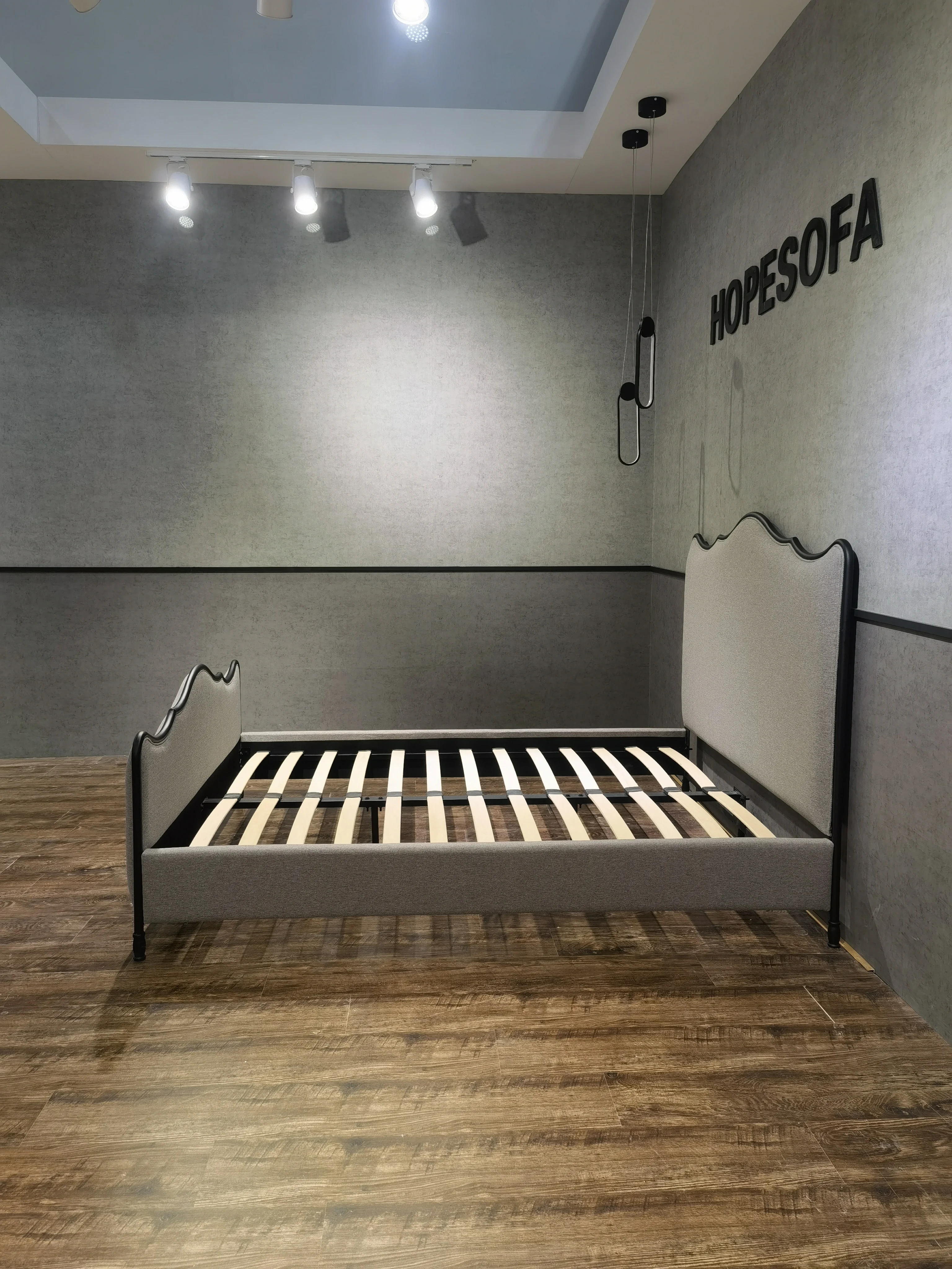 Leather Upholstered Modern Design King Size Bed