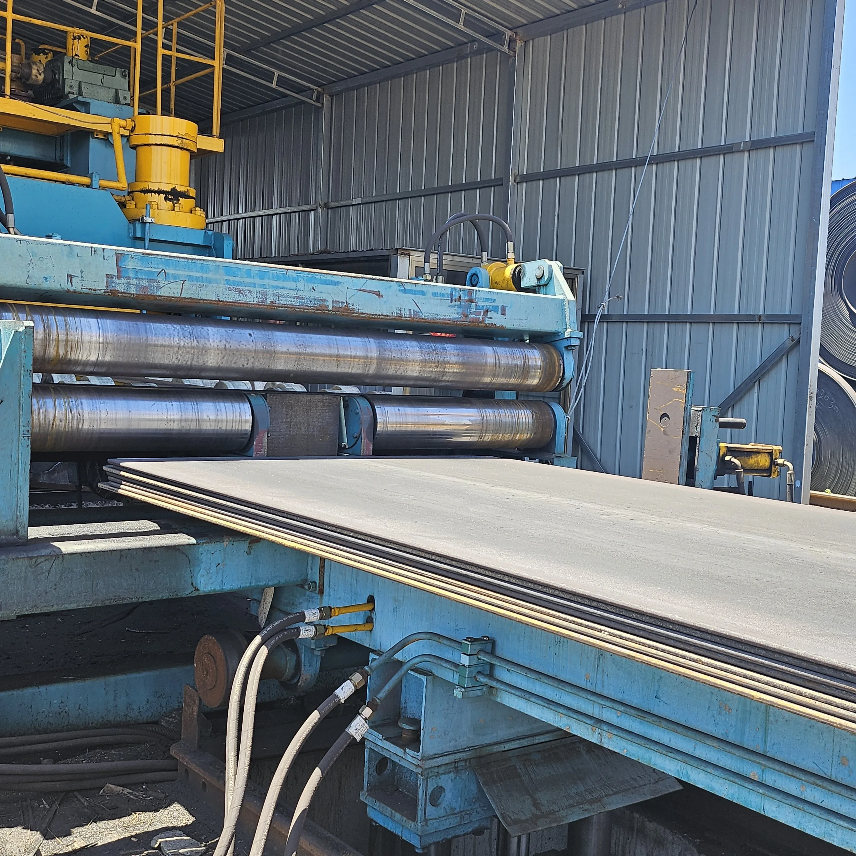 ASTM A36 Manufacturer Middle Thickness Hot Rolled Steel Sheet Carbon Steel Plate