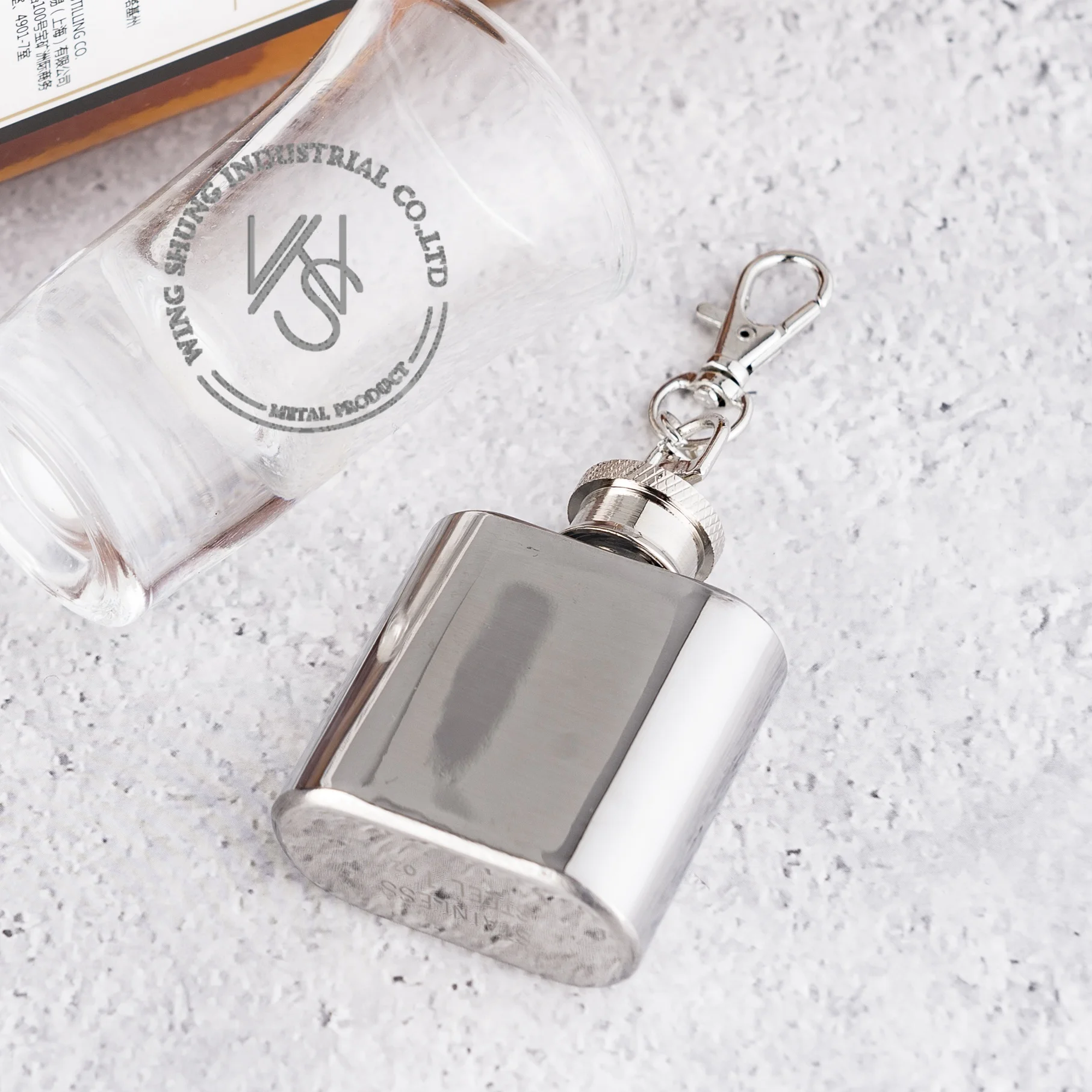 Хит продаж, стандартный дизайн, серебряный цвет, маленький мини-брелок, 1 унция, фляжка для бедер
