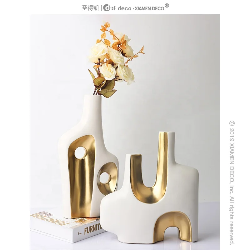 European Style Luxury Dining Room Accessories Interior Decoration Ceramic With Gold Vases Minimalist Home Decor