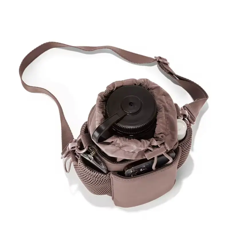 New Product Custom Logo Gym Sport Water Bottle Holder Bag Sling Neoprene Bags with Crossbody Shoulder Strap