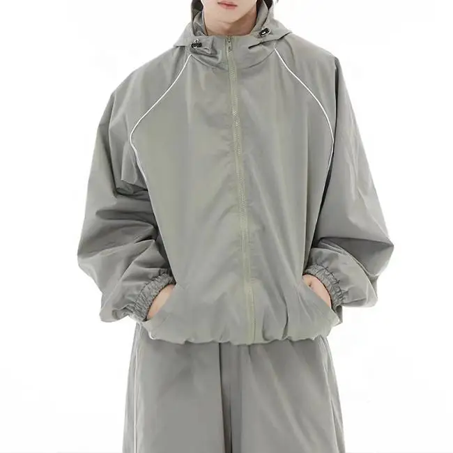 OEM Wholesale Custom Hot Selling Streetwear Windbreaker Tracksuit Set Nylon Winter Tracksuits For Men