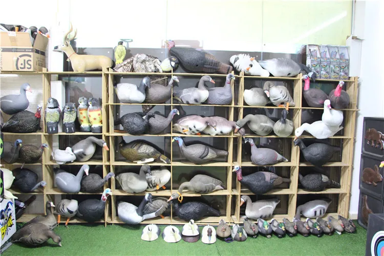 Hot Sale Factory Direct And Goods Outdoor Hunting Decoy Floating On Water Ducks For Hunting Motorized Ducks Motorized Decoy