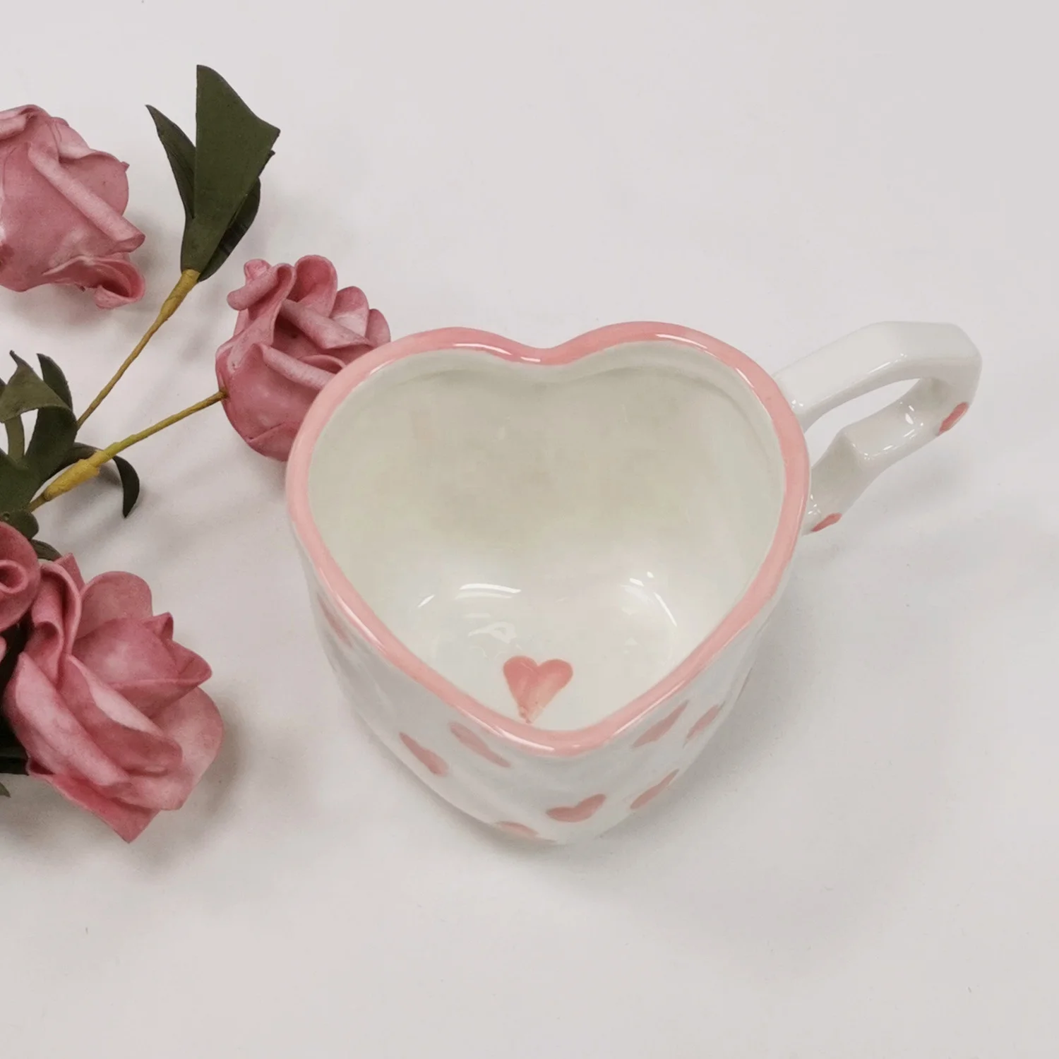 Lelyi Factory direct selling ins hand-painted love mug creative heart-shaped handle ceramic coffee cup
