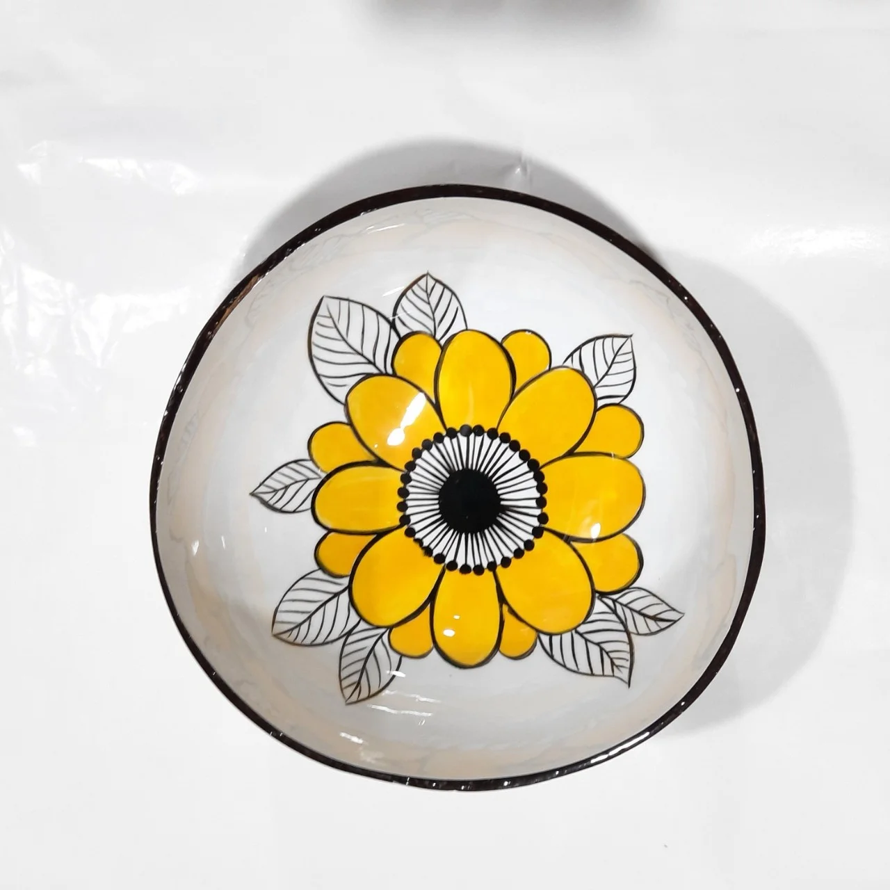 Hand Paint Sustainable COCONUT SHELL BOWL Custom Logo, Direct Supply from Vietnamese Manufacture