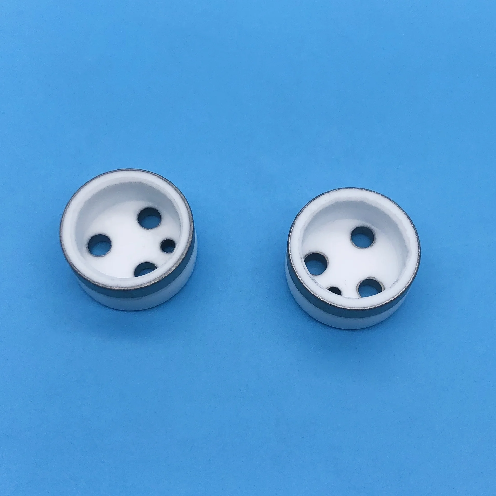 XMCERA High Thermal Conductitive Metallized metallization Ceramic Insulation Lids for vacuum interrupter