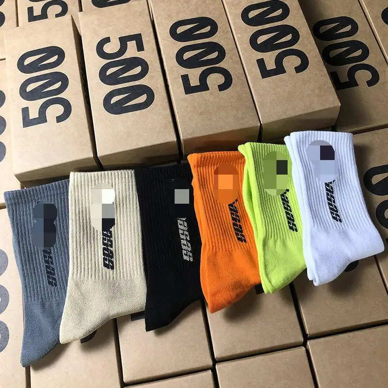  Soks Yezzy Tides Pantoufl Sludes Sport Slides Top Yzy Sneakers Kanye 700 Calabsases Box 500 350 v3 V2 Yeezy Socks For