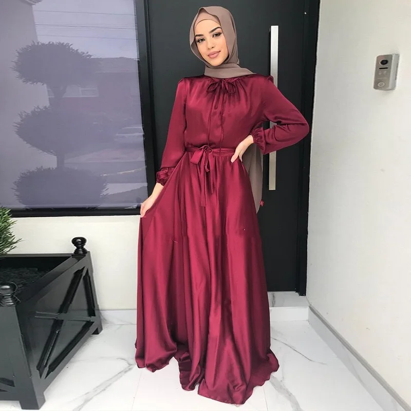 2023 Summer Long Sleeve Satin Finish Robes Abaya Long Dress Traditional Muslim Clothing Dubai Middle East Women OEM Service 1000