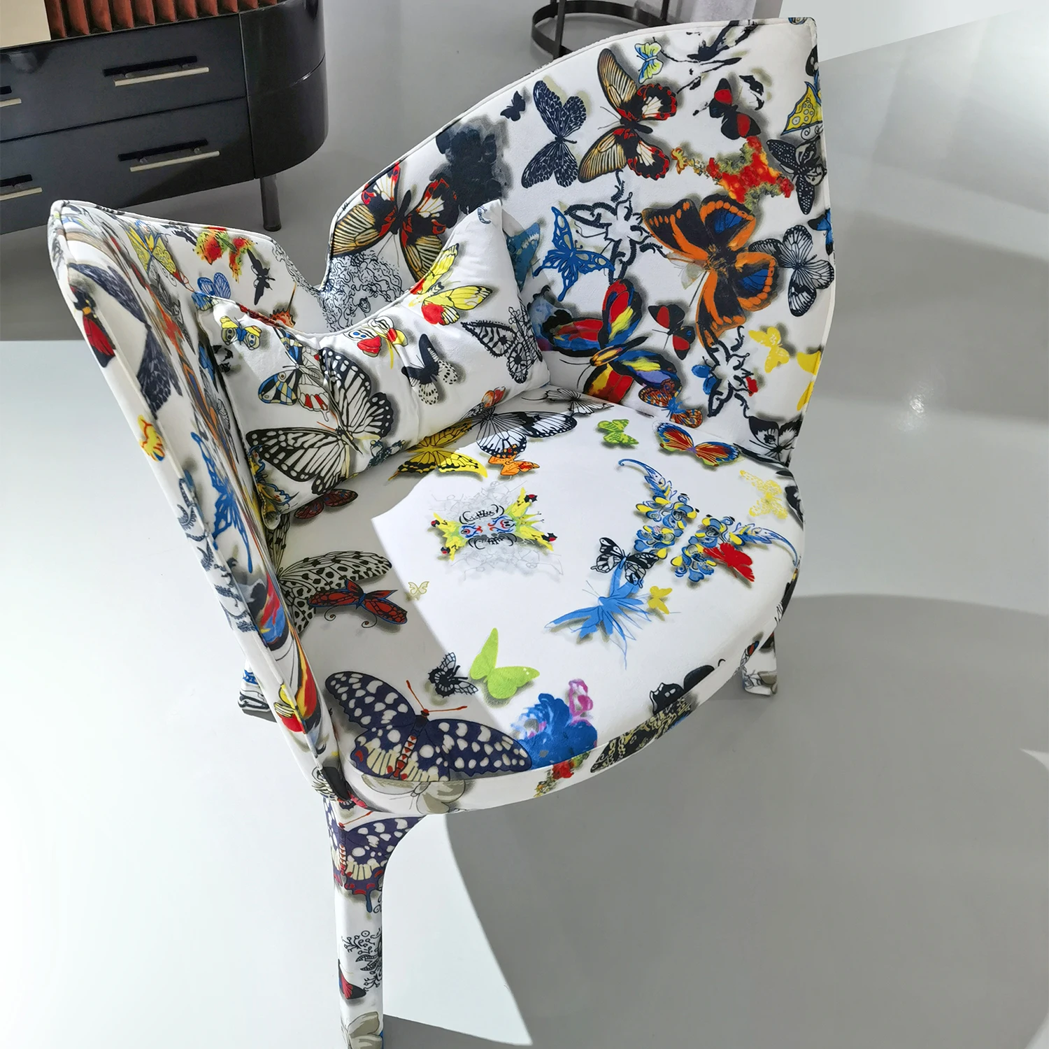 Elegant Lounge Chairs Fashionable Leisure Chair for Trendy Homes