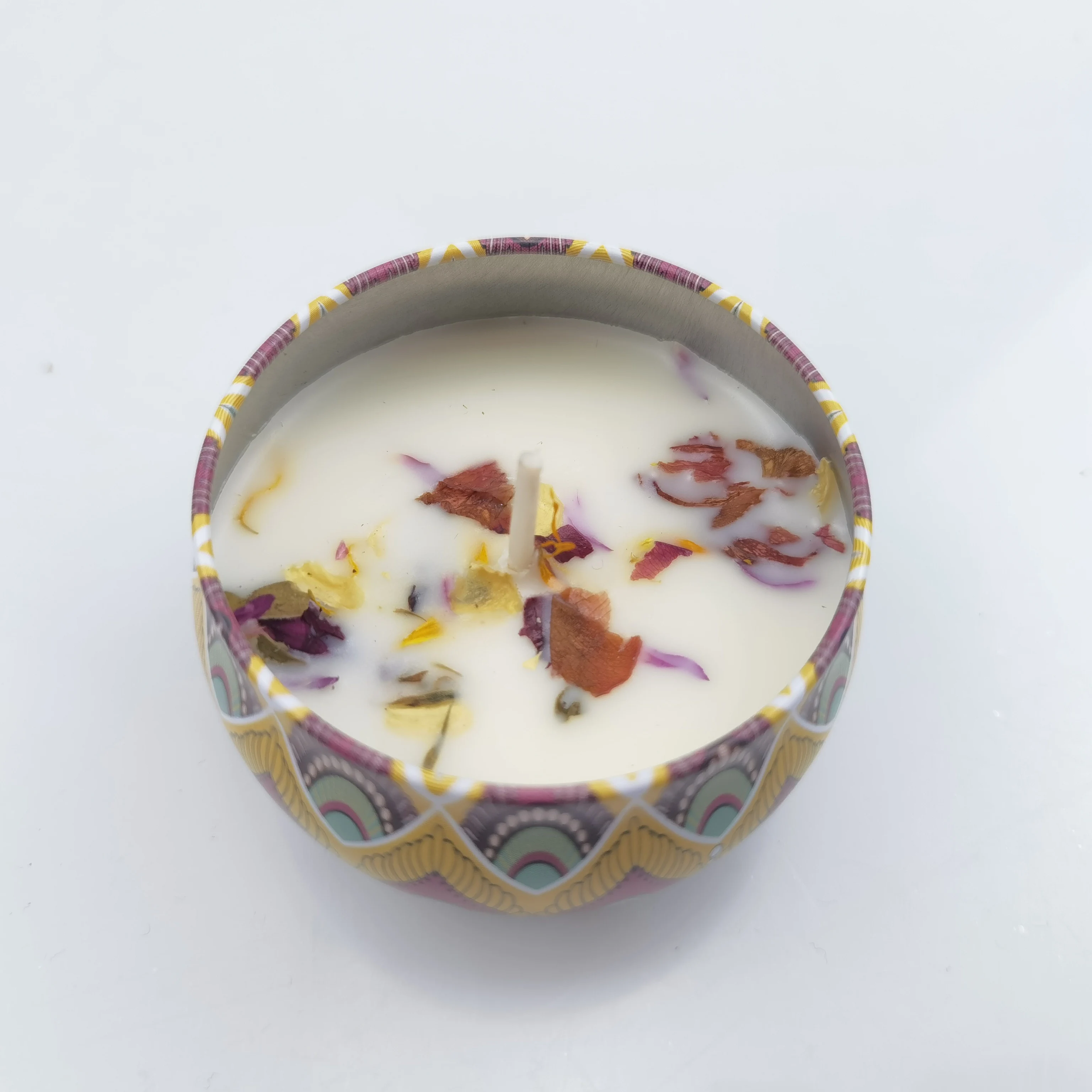 Popular Wholesale Price Custom 4 Round Can Tin Scented Soy Wax Candle With Gift Box For Home Decor