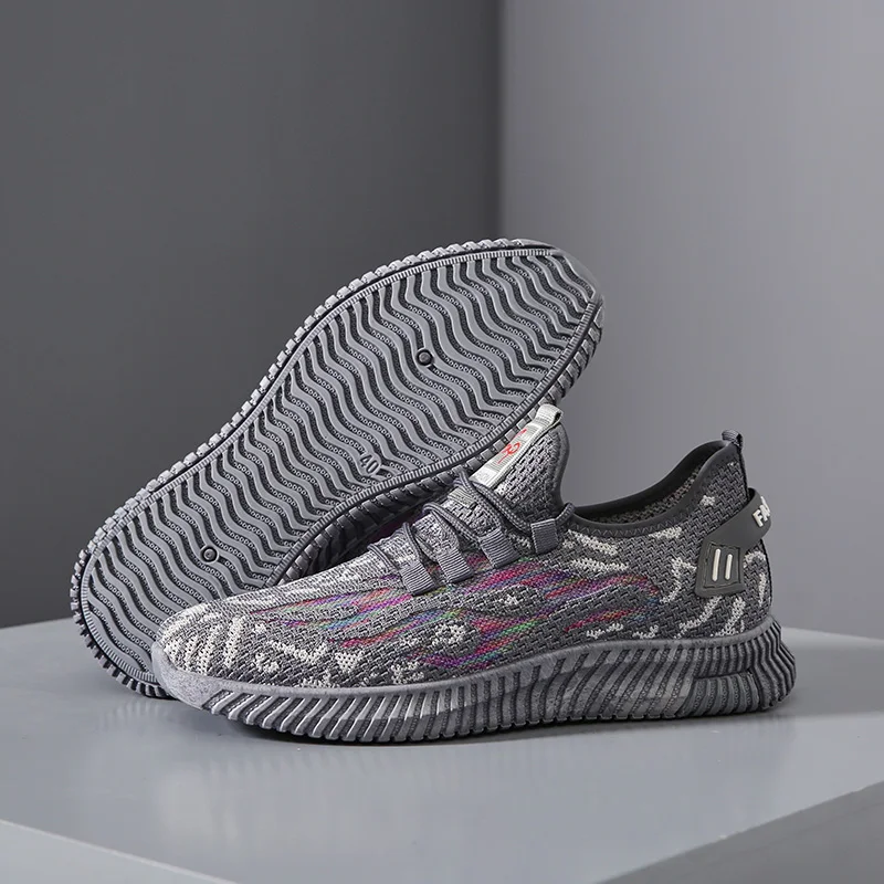 Chic Totem Upper Fly Knitting Athletic  Wholesale Sneakers Bulk Gym Casual Sport Shoes for Men