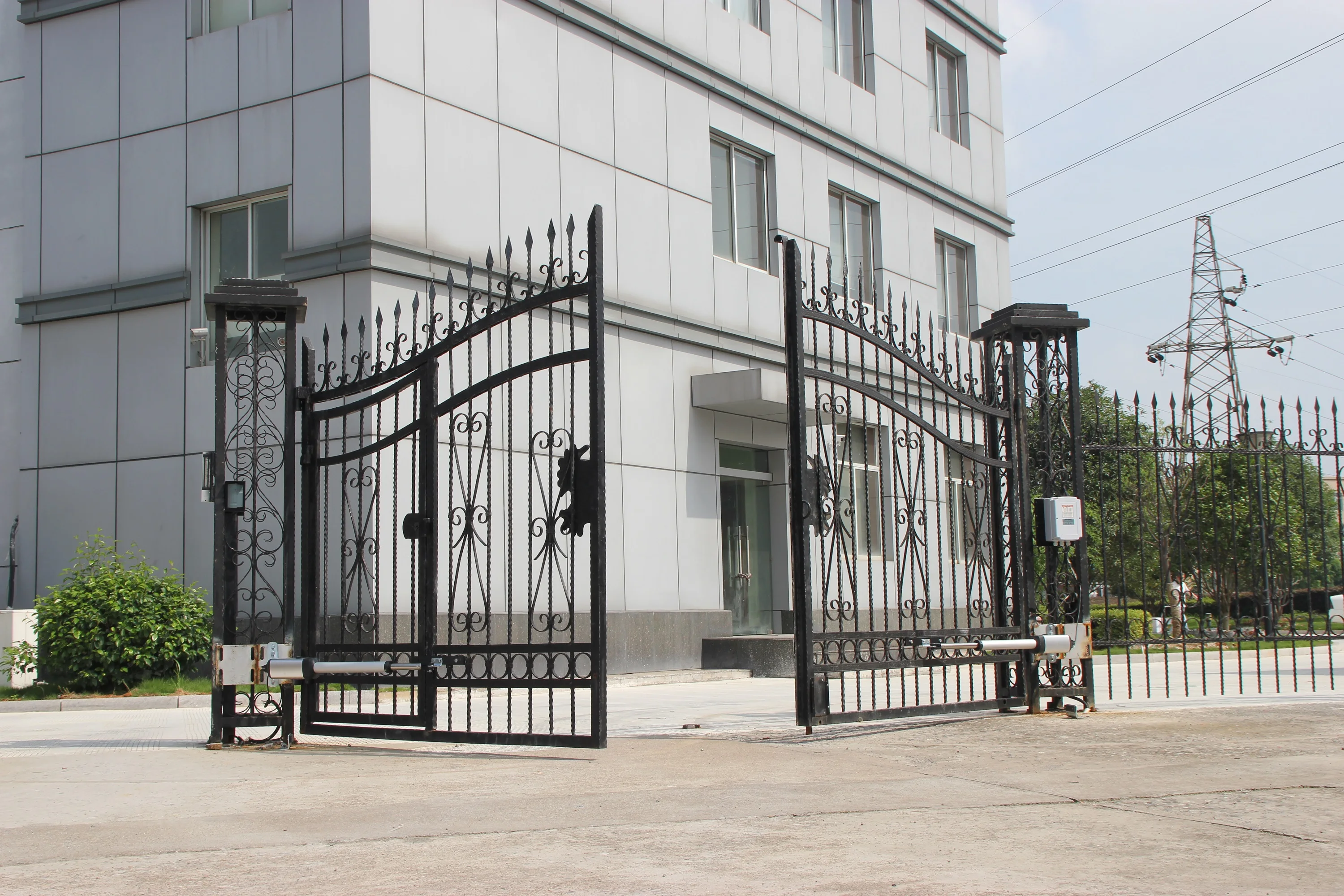 MK702 24vdc remote control swing gate opener kit automatic door opener for 400kg double arm swing gate