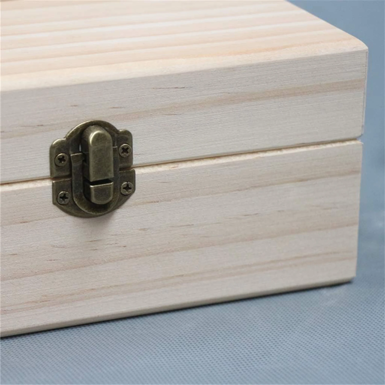 25 Slots Wooden Aromatherapy Essential Oil Carrying Case Wood Essential Oil Storage Box