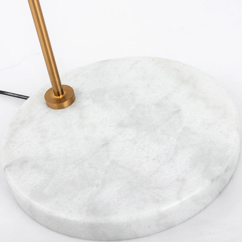 
 Современная Напольная Лампа стенд номера отеля украшены золотыми мраморными напольными лампами  