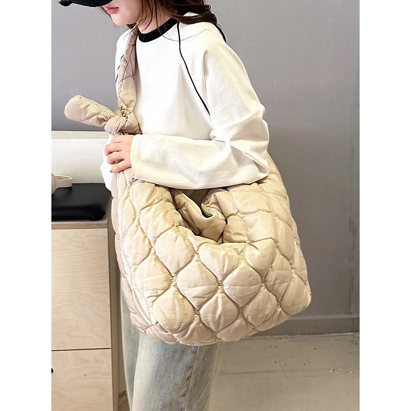 Fashion New Ladies Cute Clouds Bag Puffer Bubble Tote Bag Wrinkle Soft Shoulder Large Capacity Crossbody Bag for Women