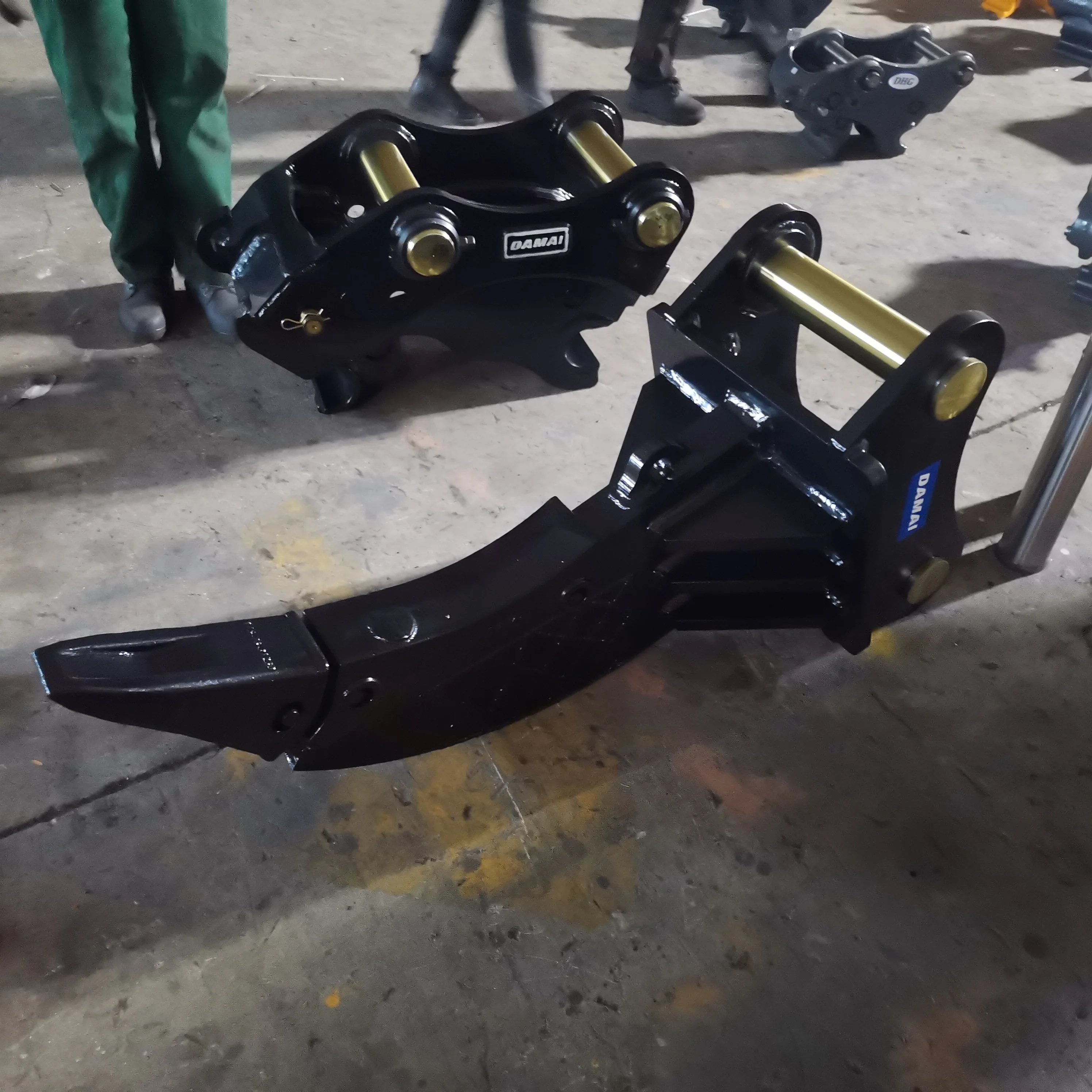 Yantai Factory Single Tooth Ripper Excavator With D85/Deawoo 150 teeth