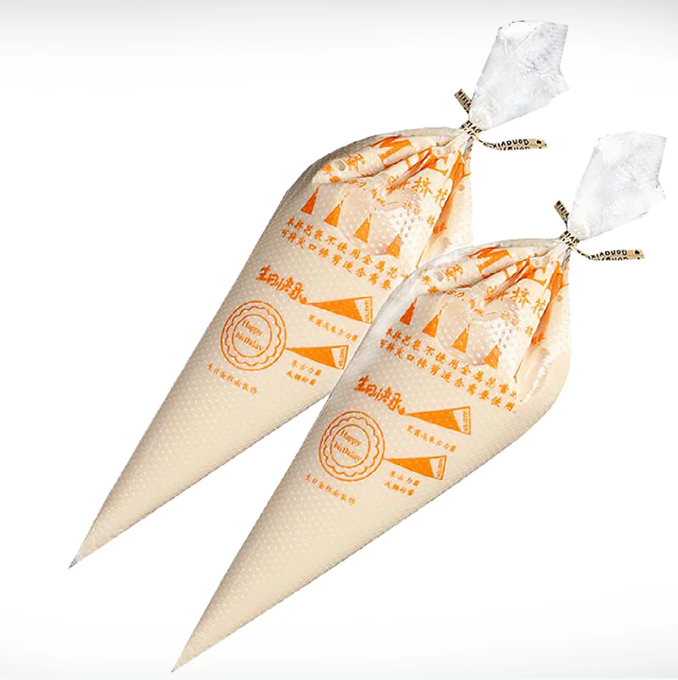 Hot sale plastic piping bags icing cake decorators in cake tool