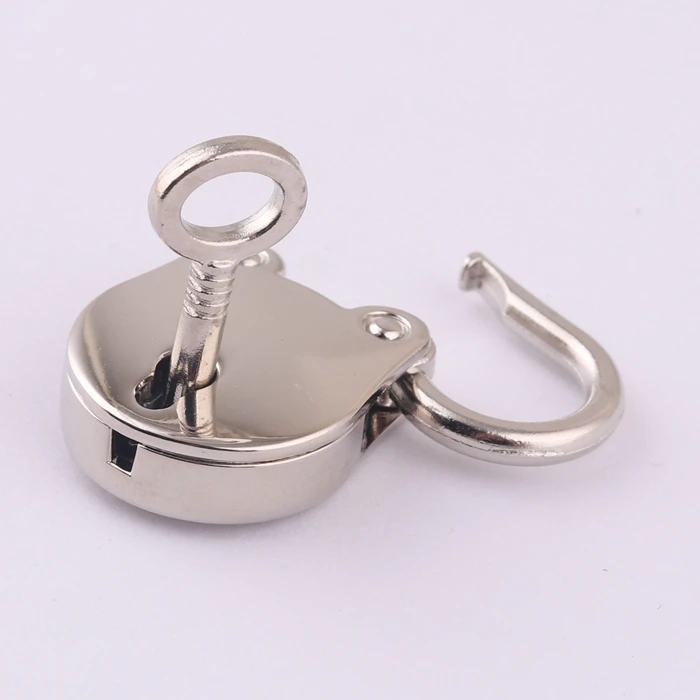 high quality silver color bear shape metal handbag decorative mini padlock with key small bag padlock