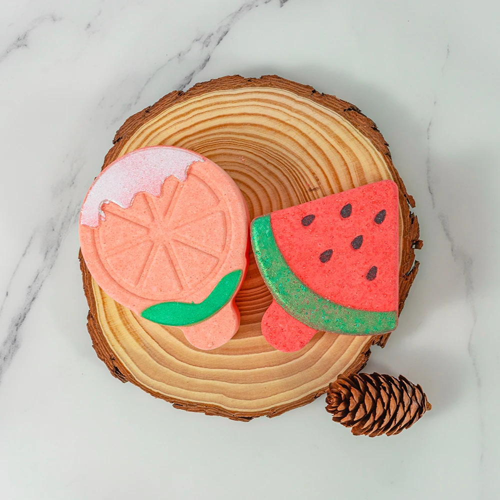Watermelon Orange Strawberry  Shape Bath Bombs Natural Vegan Fruit Fragrance Bath Bombs Gift Set OEM Wholesale