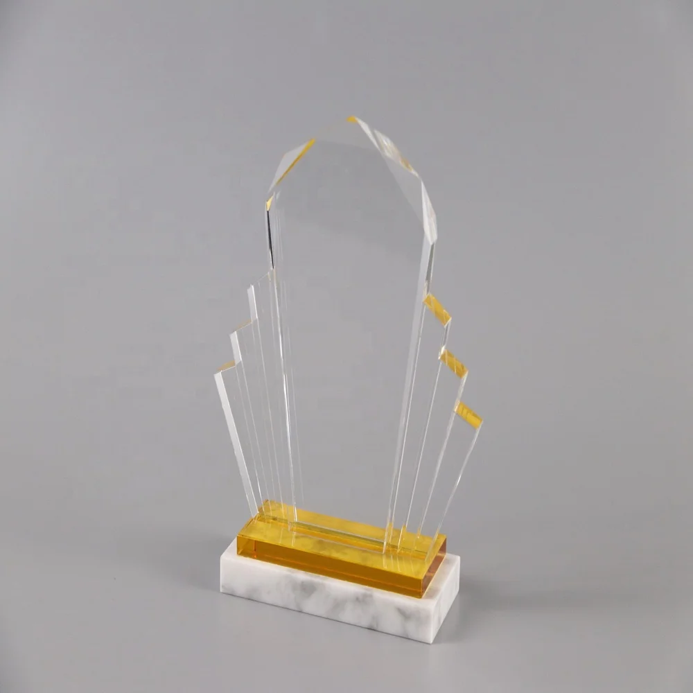 K9 material new design trophy glass award crystal trophies supplier