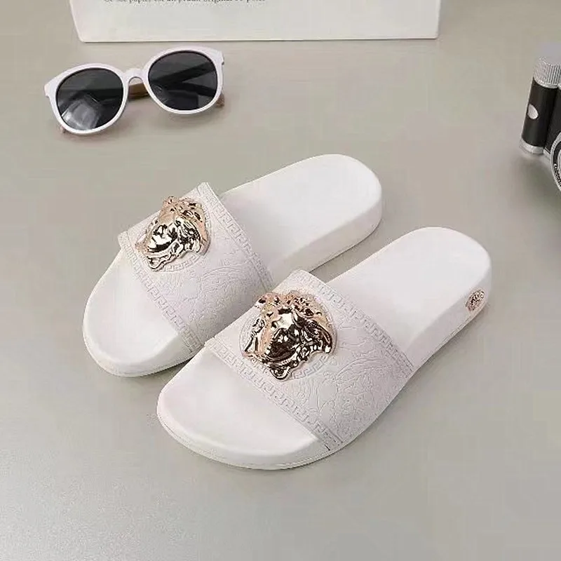 Hot Sale Pvc Shoes Women Platform Sandal with Head Ornament One-piece Non-slip Beach Comfortable Casual slippers for Women