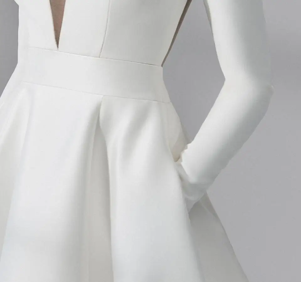 Plus Size Wedding Dress Long Sleeve Ball Gown Simple Custom Wedding Dress Elegant Illusion Back With Long Tail Wedding Dress