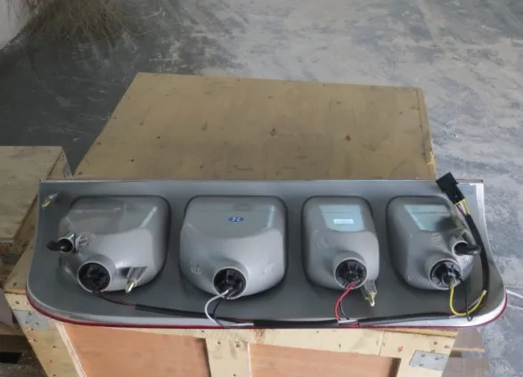 2020 auto bus parts bus tail light . BUS PARTS LED REAR LAMP  671.8*221.5*140.3 6124 HC-B-2088 TAIL LAMP 12v 24v auto light