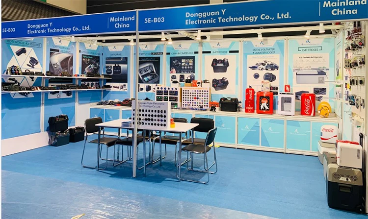 RJ45 UHF Radio Socket For Toyota Hilux Landcruiser Prado Dash Panel Flush Mount small