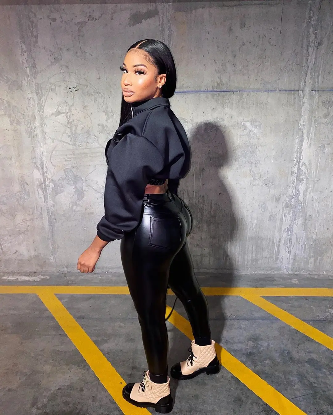 XLL High quality ladies skinny outfits black patchwork sexy leather set crop top PU pants 2pcs womens luxury clothing 2021