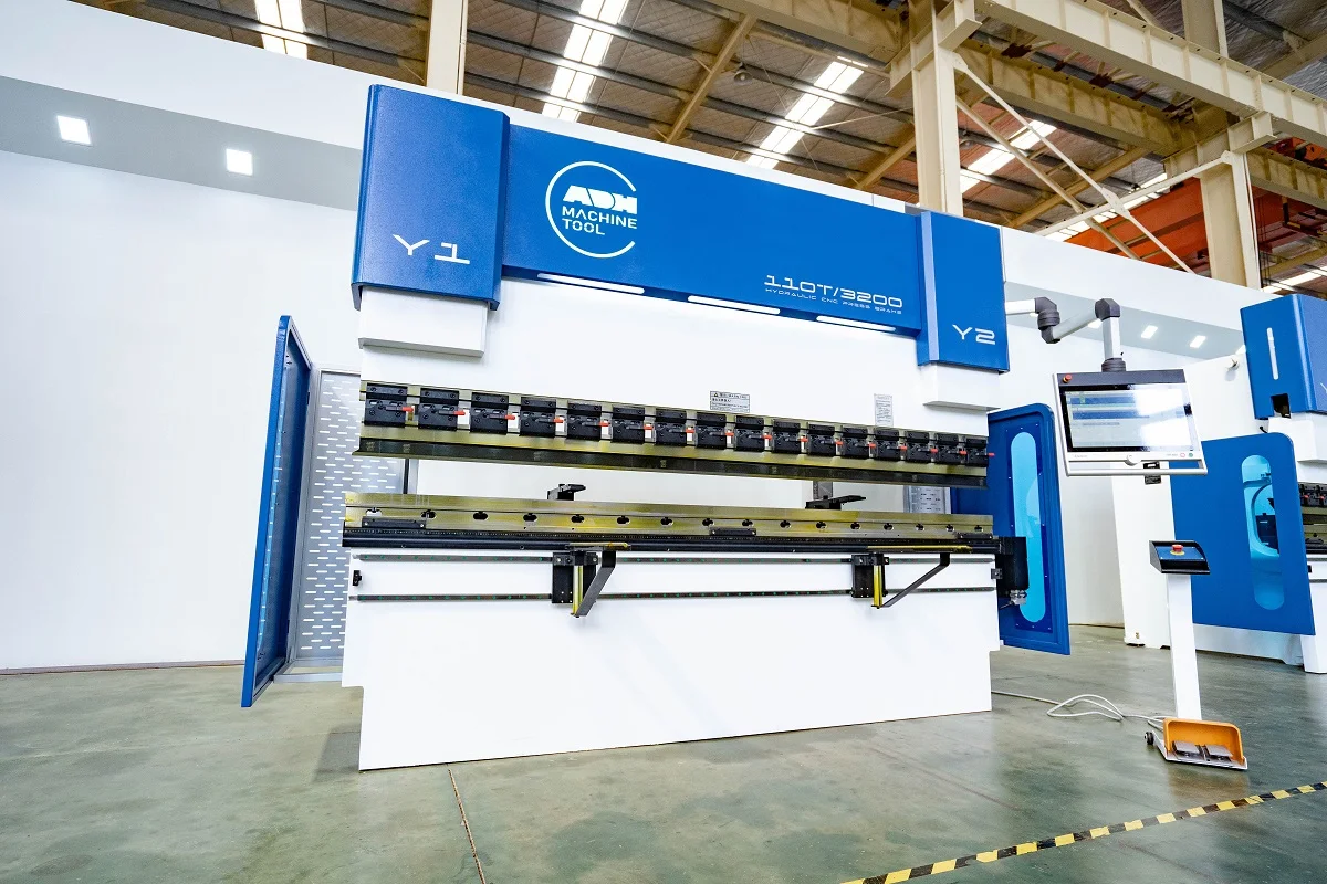 CNC 170T3200 Full electric hydraulic press brake sheet metal fabrication manufacturing bending folder machine