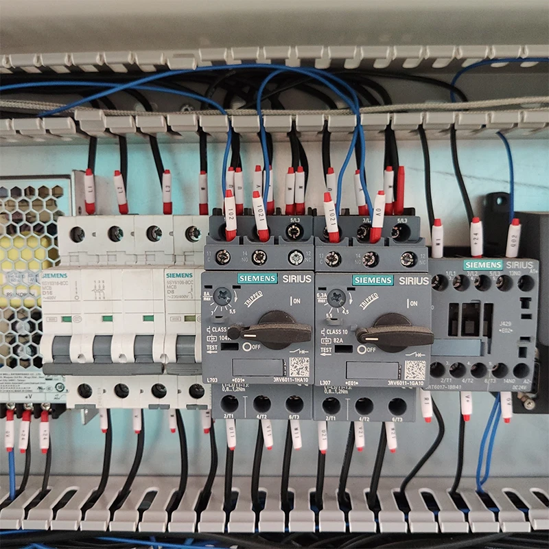Automatic butyl extruder machine for insulating glass unit
