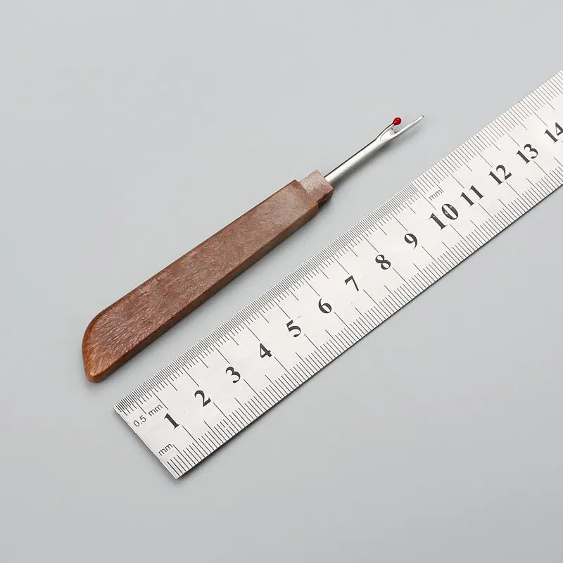 Wholesale Promotional 12cm Mini Sewing Seam Ripper with Wooden Handle Thread Seam Remover Stitch