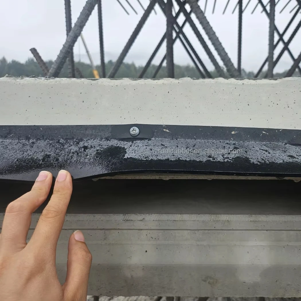 Construction Expanding High Elasticity EPDM Waterstop Water Expansion  EPDM Concreting Rubber Water Stop Belt Rubber Belt Stripe