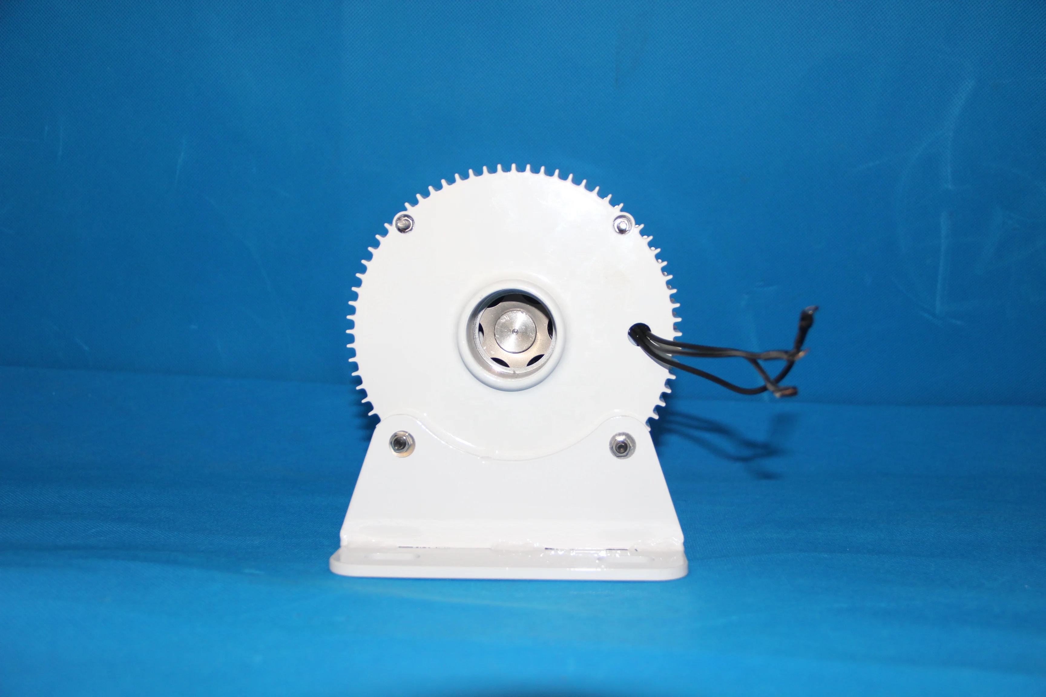 Base M-300W 400W Aluminum and Magnet Efficient and Low Noise Wind Mill Generator for Wind Water Turbine alternator generator